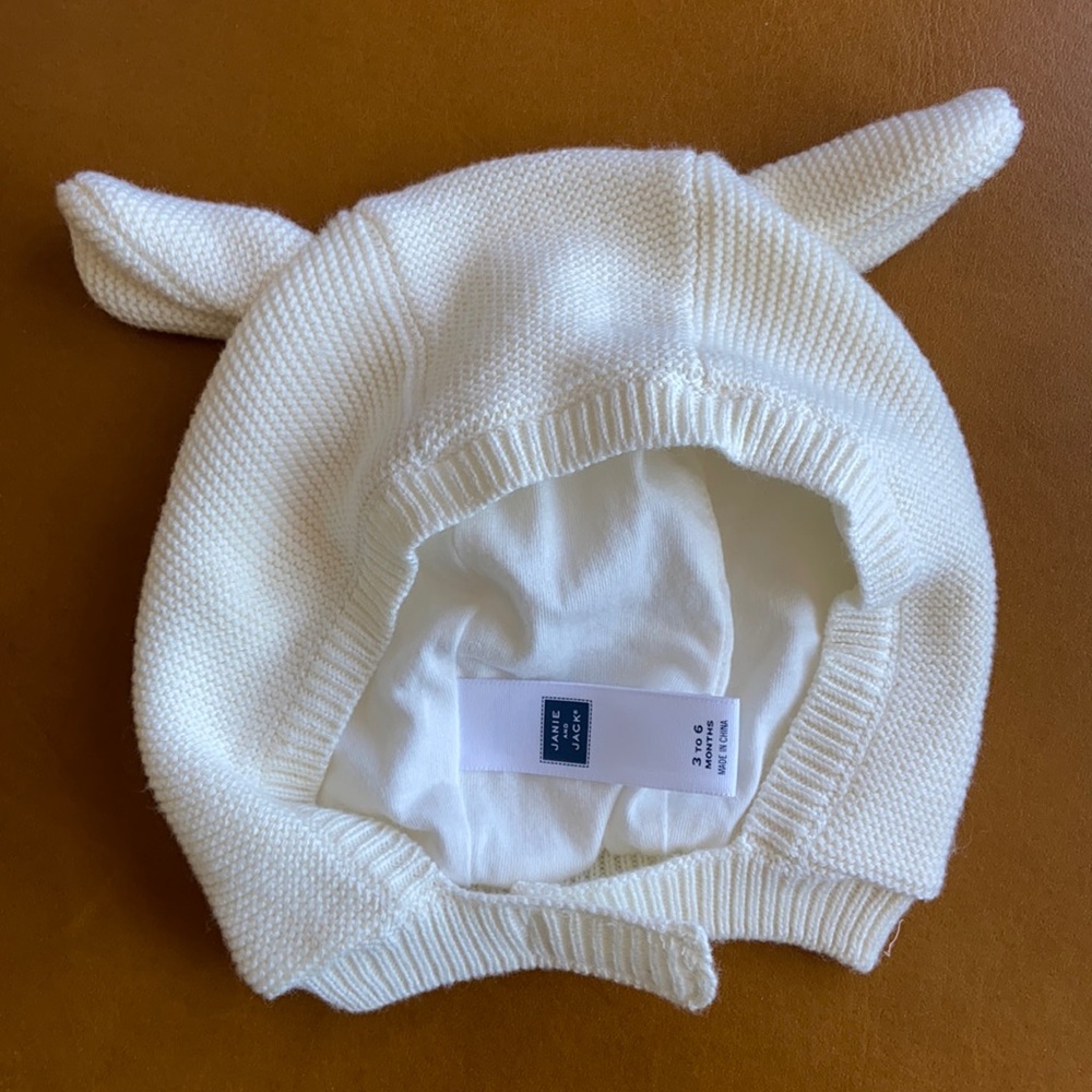 Janie and Jack Sheep Beanie Infant Hat 3-6M in Cream.